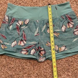 Calia by Carrie underwood shorts